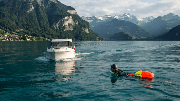 SchwimmBojen-Sicherheit-Rettung-sos Schwimmbojen – das kleine Zubehör, das im Ernstfall dein Leben retten kann
